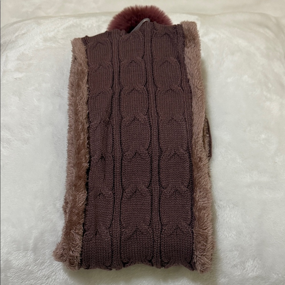 NWOT UGG Knit Infinity Beanie and Scarf Set - the color is Mauve - Picture 6 of 6